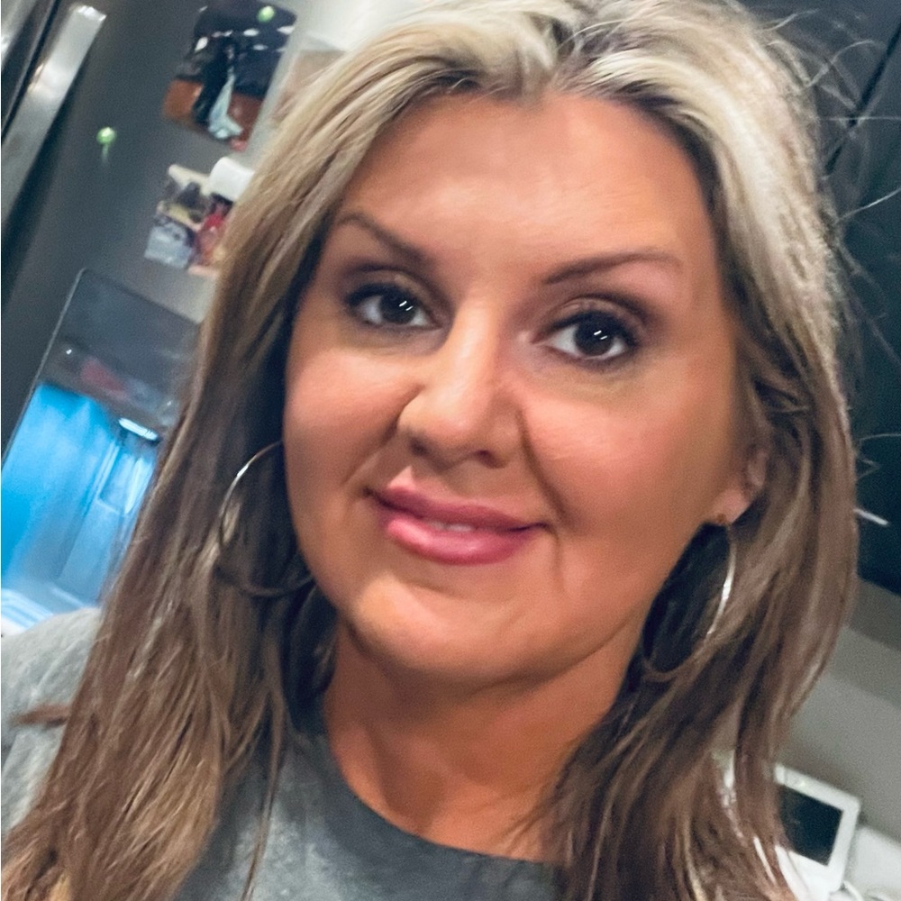 Meet your Posher, Sabrina